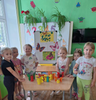 В средней группе отметили день бабочек В средней группе отметили день бабочек.