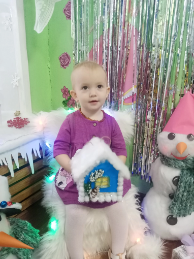 А детском саду проходит конкурс новогодних поделок А детском саду проходит конкурс новогодних поделок.